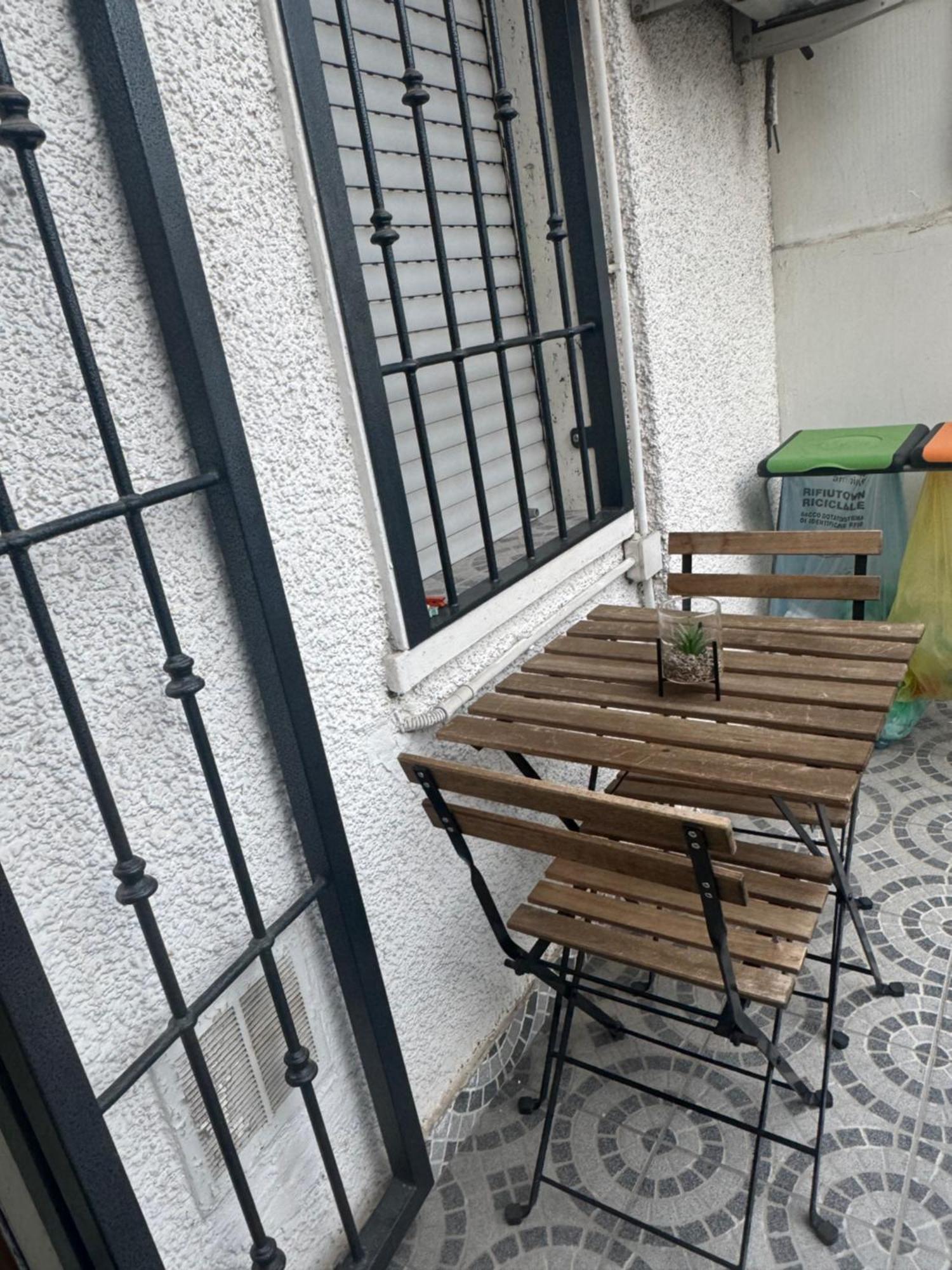 Casa Alessio - Elegante Appartamento Nel Cuore Di Cesano Maderno Εξωτερικό φωτογραφία